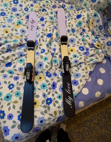 Skis