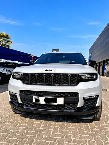 2022 Jeep Grand Cherokee Altitude | GCC Specs - 7 seaters  Excellent Condition