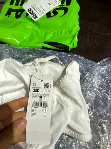 White women's tank top / camisole - brand new with tags, size 38D (fits small)