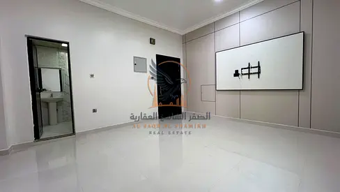 شقه غرفتين وصاله وبلكونه اول ساكن تشطيبات سوبر لوكس بعجمان التله