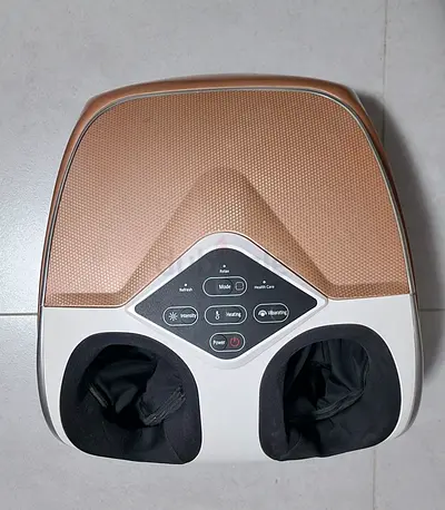 Foot Massager with Heat and Vibration - Beige