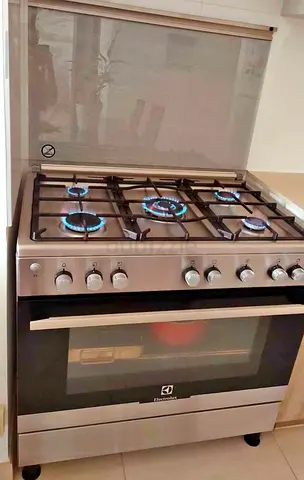 Electrolux full gas cooker 90by60cm