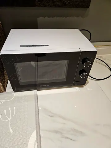 Microwave oven Samsung, like new