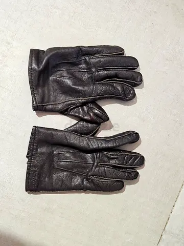 Leather gloves hugo boss, men