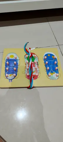Wooden Lace-Up Shoes Learning Board - Fine Motor Skills Toy