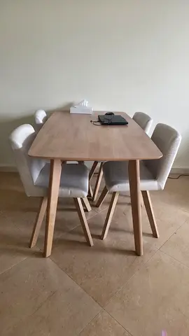 Wooden dining table with 6 upholstered chairs - light oak finish