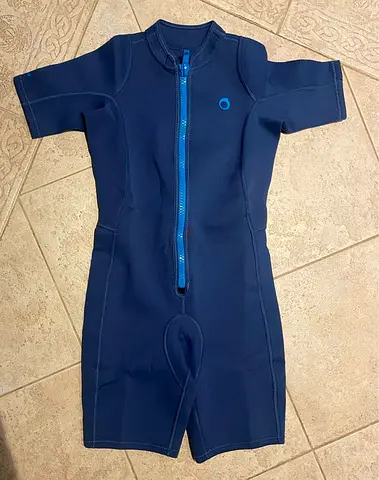 Wetsuit shorty 14yo