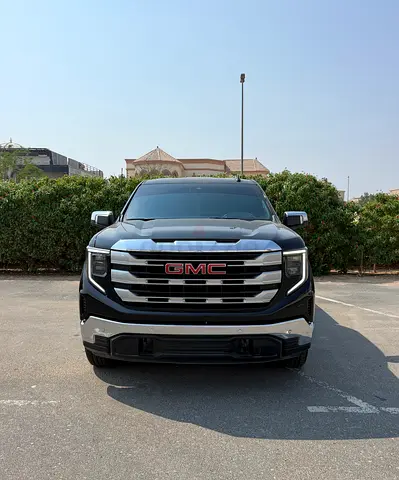 2025 GMC Sierra 1500 SLE GCC Specs