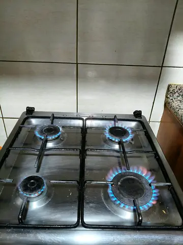 Stainless Steel 4-Burner Gas Stove in Good Working Condition