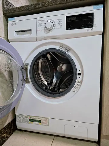 LG Front Load Washing Machine 7kg - Good Working Condition