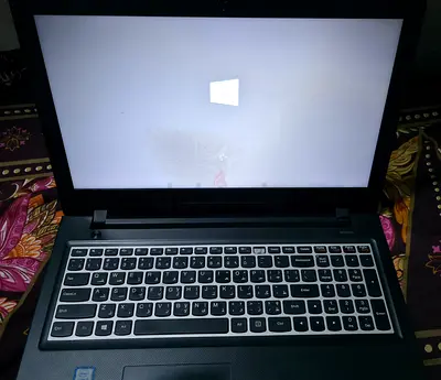 Used Lenovo laptop - Windows booting, Intel i5 (photo)
