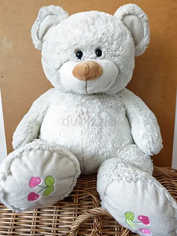 Large soft white teddy bear - very  good condition