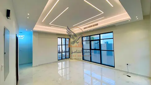 Ajman Al Haliyo 2, a new villa for annual rent, 5 master bedrooms and a majlis, new finishes and a distinctive design.