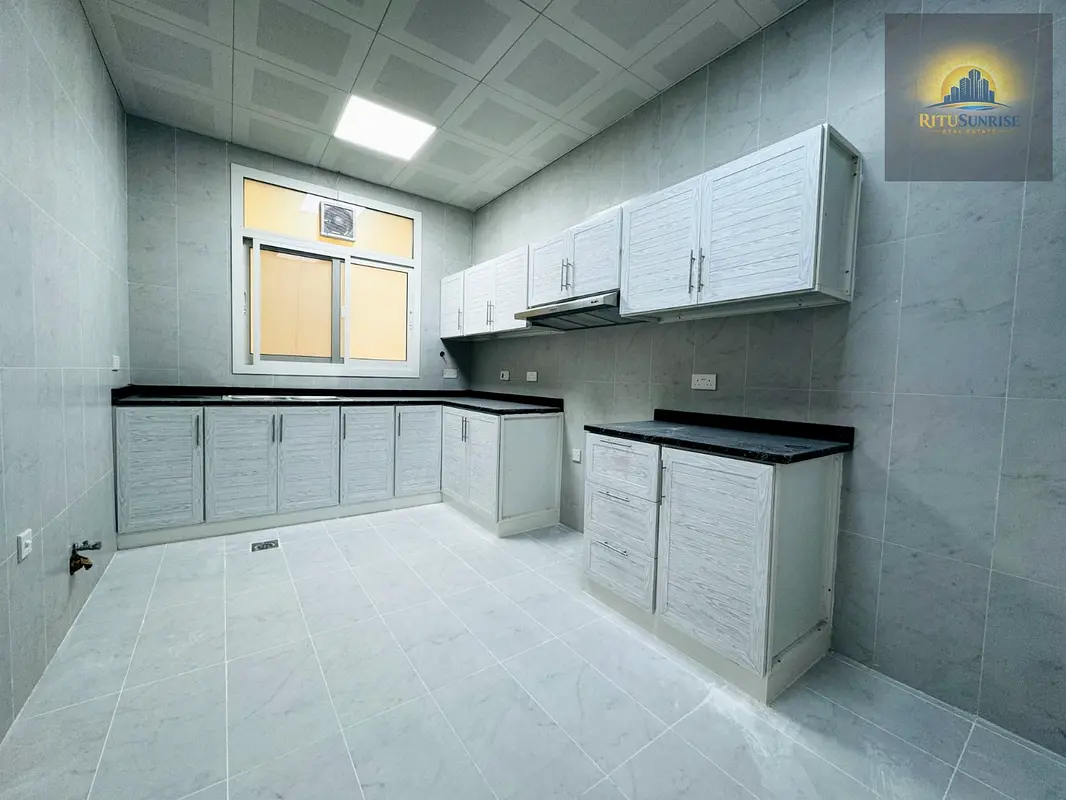SPACIOUS 3 BED ROOM HALL APPARTMENT AVAILABLE IN MBZ CITY