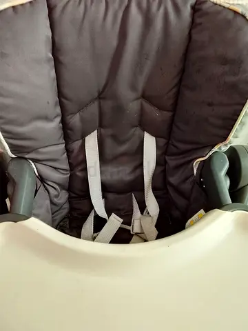 Used baby high chair with removable tray — good condition