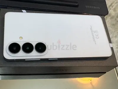 Samsung Galaxy phone in white — good condition, used