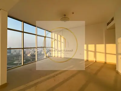 شقة VIP ثلاث غرف وصالة ومجلس أول ساكن في تاور راقي مع إطلالة بحرية مباشرة و2 باركينج مجاني وصيانة مجانية والدفع 4 أو 6 دفعات