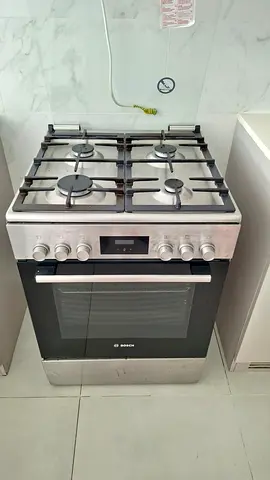 Bosch top gas oven electric cooker 60x60 cm latest model neat and clean good condition