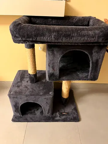 Cat tree