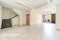 Vacant | Next to Mall | Exclusive