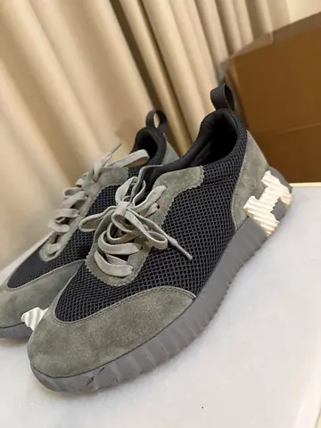 Grey suede and mesh casual sneakers, lightly used