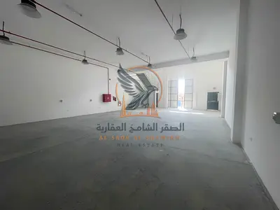 مستودع جديد مع ميزانين و حمام وفاير سستم حديث في الجرف الصناعية