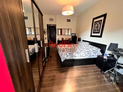 Large 2 BHK /Ready To Move / Closed Kitchen / Metro View/