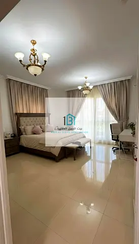 للبيع فيلتان متلاصقتان في القوز – الشارقة 🏡 فرصة مميزة للسكن العائلي أو الاستثمار العقاري