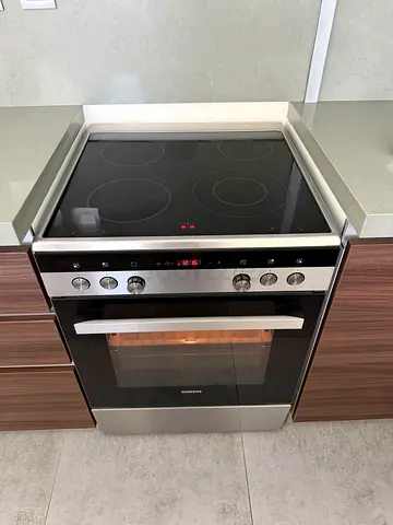 Siemens 4 Ceramic Zoones IQ300 , Electric Cooking Range , DELIVERY + WARRANTY