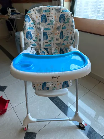 Adjustable Baby High Chair with Tray — Good Condition
