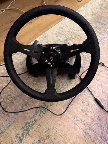 Logitech-G920 USB Racing Wheel with Pedals and shifting gear - Works, Light Use