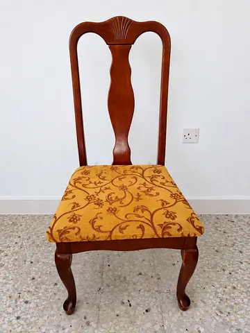2 pcs Solid Wood Dining Chair with Patterned Upholstery
