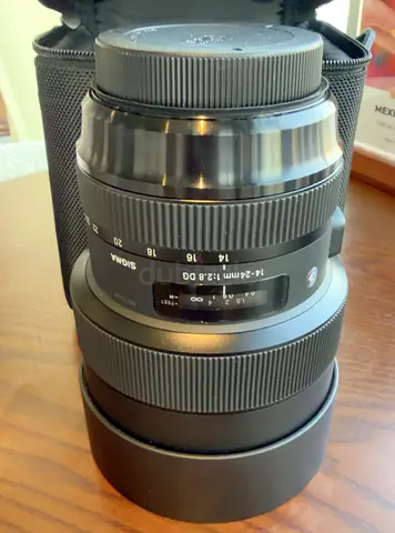 Sigma 14-24mm f/2.8 DG Wide Angle Lens (with case)