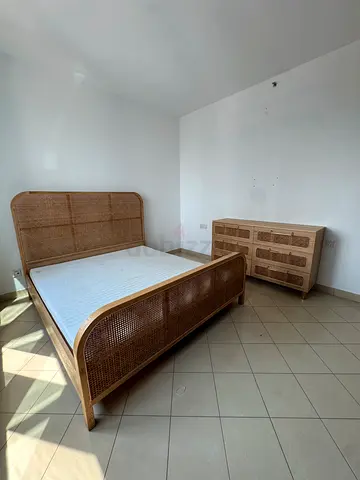 king bed frame with matching dresser - good condition. Size 180x200