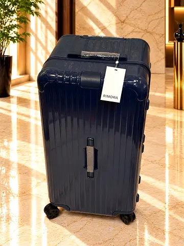 RIMOWA ESSENTIAL TRUNK BLUE