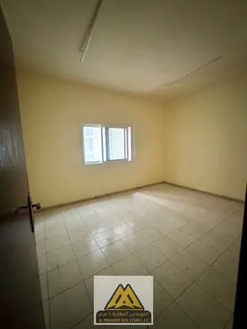 One bedroom and living room for annual rent in Al Rashidiya 2 - Ajman A great opportunity to rent a very spacious one bedroom and living room apartmen