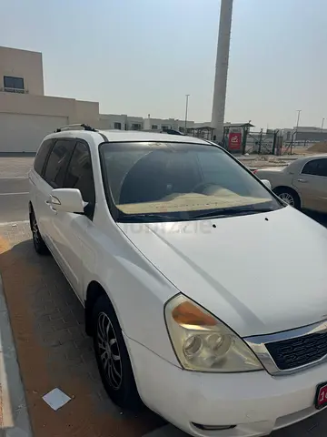Kia Carnival 2011 GCC Specs