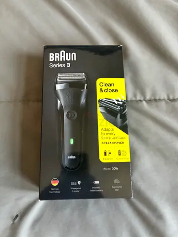 Braun Series 3 electric shaver - brand new in box
