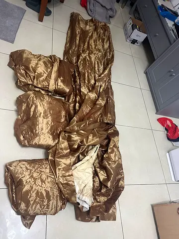 Golden color curtains set of 4  for free 250 MM length.