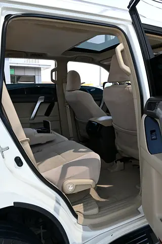 2020 Toyota PRADO — миниатюра 17