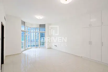 Upgraded Unit | Vacant | Proximity to Metro