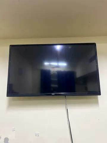 42-50 inch Flat Screen TV - Wall Mounted (Good Condition)
