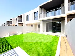 Single Row | Landscaped | Vastu | 2 options