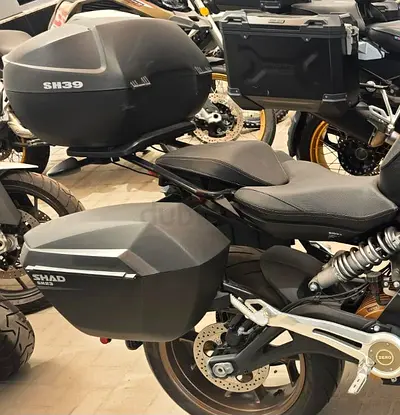 Motorcycle Luggage back/Side Panniers. Hard Cases