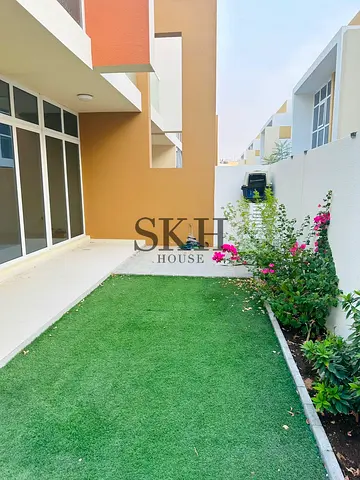 CORNER UNIT | GOOD CONDITION 3 BR | BEST PRICE
