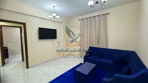 شقة غرفة وصالة مفروشة بفرش راقي للإيجار الشهري بحمامين بموقع استراتيجي وحيوي شاملة الإنترنت وجميع الفواتير وجاهزة للسكن الفوري المريح