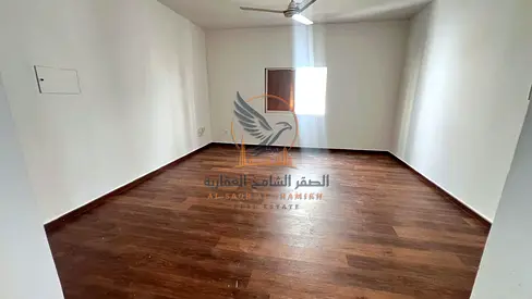 Spacious Studio Second Tenant Luxury Finishing Wall Wardrobes Near Services