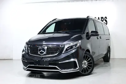 2022 Mercedes-Benz V-Class V 250 GCC Specs- -Falcon Edition-- in pristine condition.