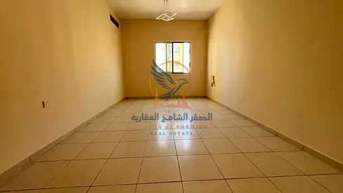 شقة غرفتين وصالة بمساحة ممتازة في شارع خليفة مع بلكونة وشهر مجاني