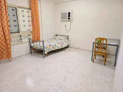 Spacious Bedroom for monthly Rent in a 2BHK Flat